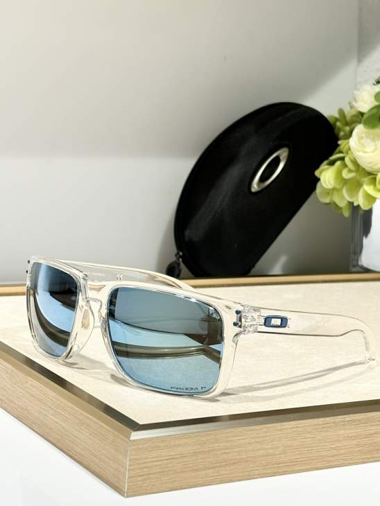 Picture of Oakley Sunglasses _SKUfw77893807fw